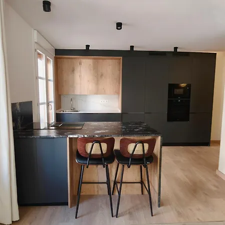 Apartament La Modernidad Del Casco By Alogest