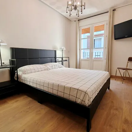 Apartament La Modernidad Del Casco By Alogest Saragossa