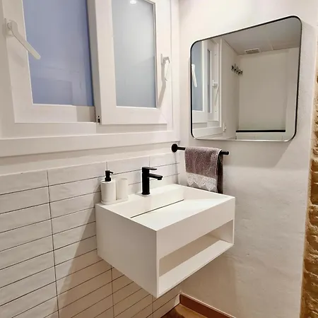 Apartamento La Modernidad Del Casco By Alogest *
