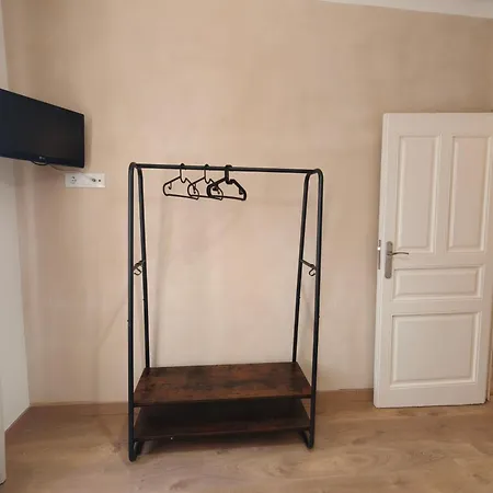 Lägenhet La Modernidad Del Casco By Alogest